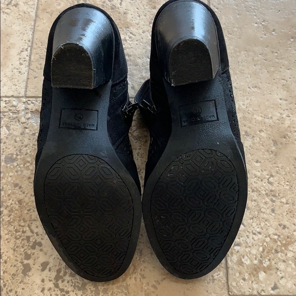 American Rag Booties Size 7.5 - Picture 2 of 2